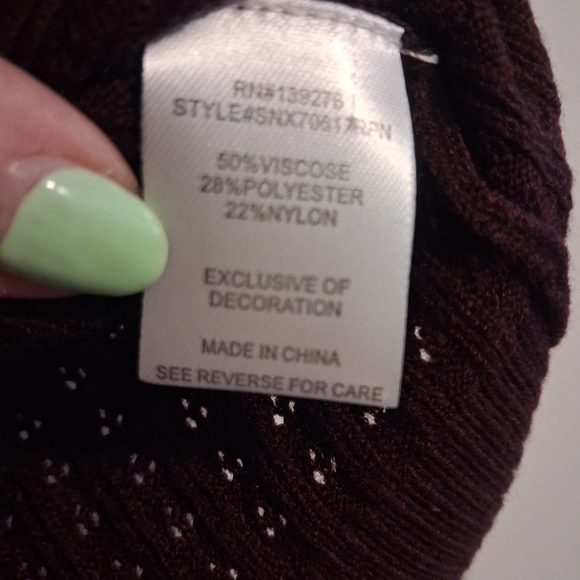 Women's Burgundy Sweater - Picture 4 of 7